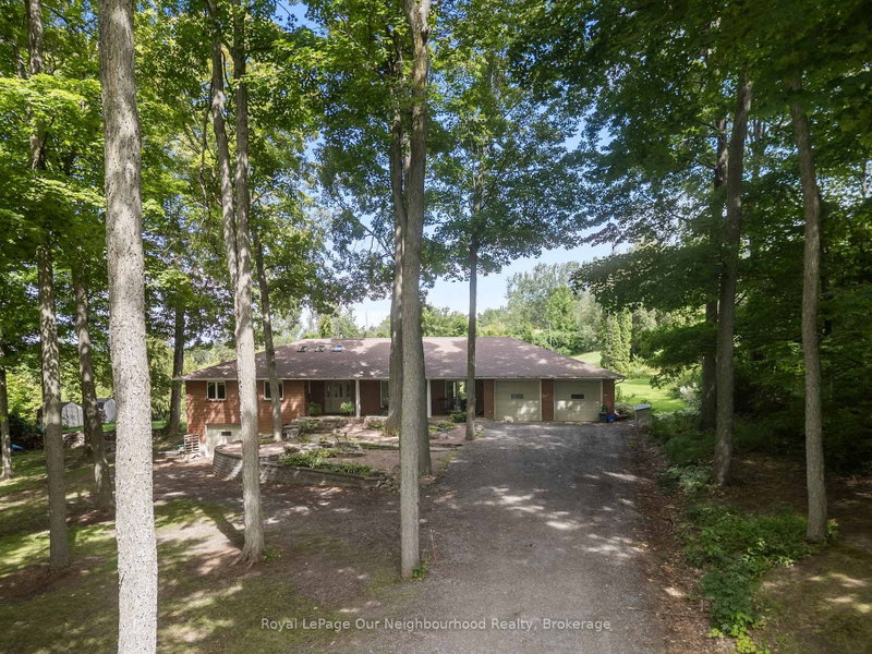 29 Edgewater Drive