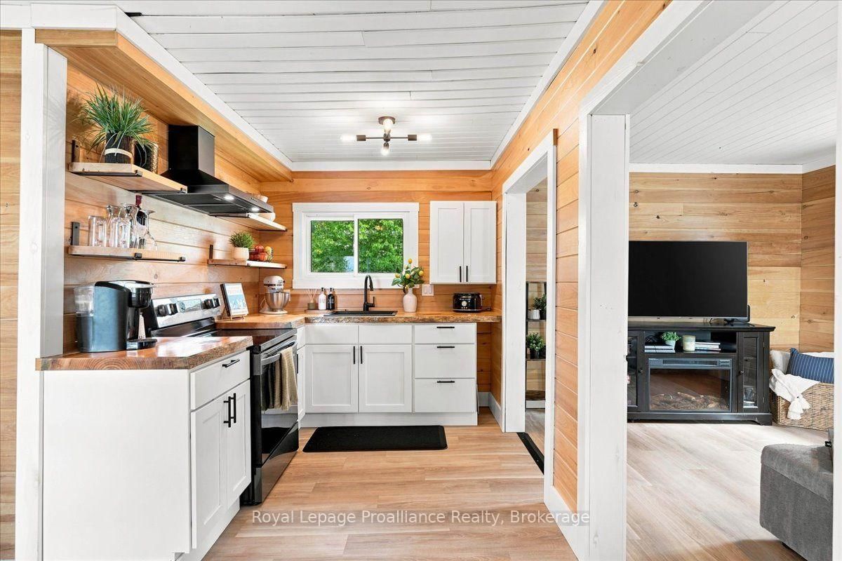 133 Hughes Lane • Tweed, ON photo 7