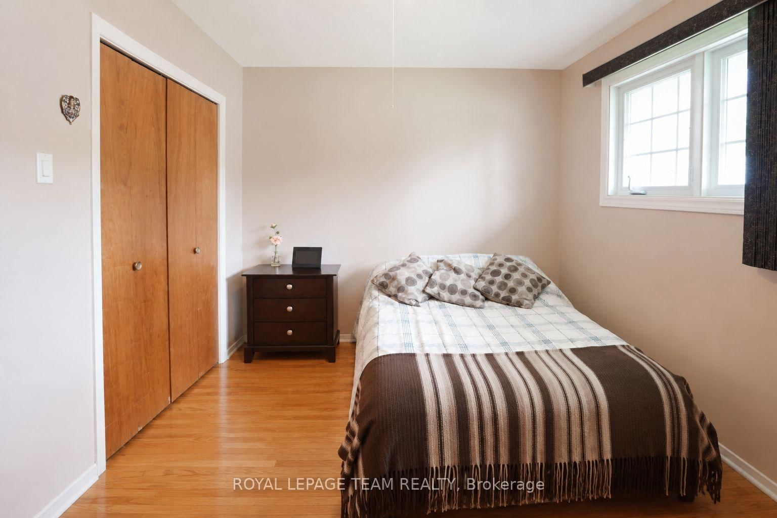29 Epworth Avenue • Kanata, ON photo 10