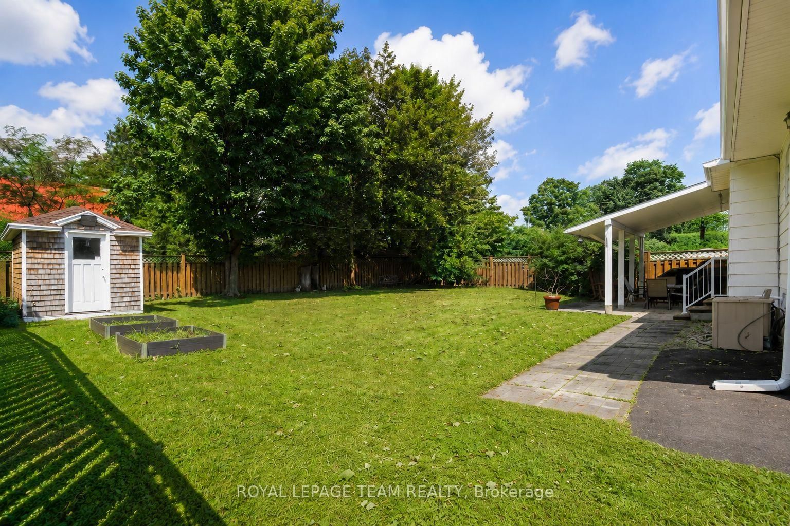 29 Epworth Avenue • Kanata, ON photo 17