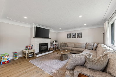 288 Main Street W • Norwich, ON photo 9