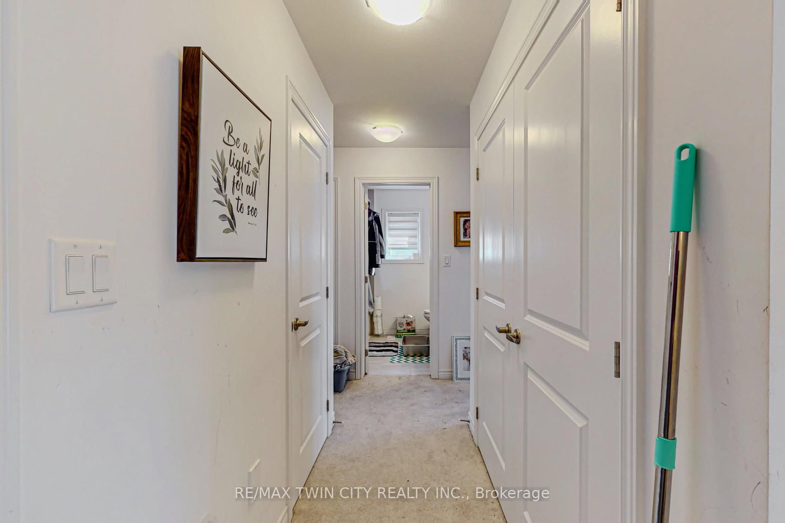 228 Longboat Run • Brantford, ON photo 16