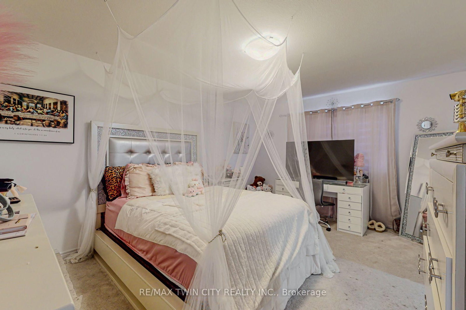 228 Longboat Run • Brantford, ON photo 17