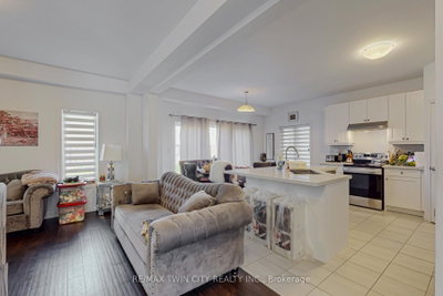 228 Longboat Run • Brantford, ON photo 9
