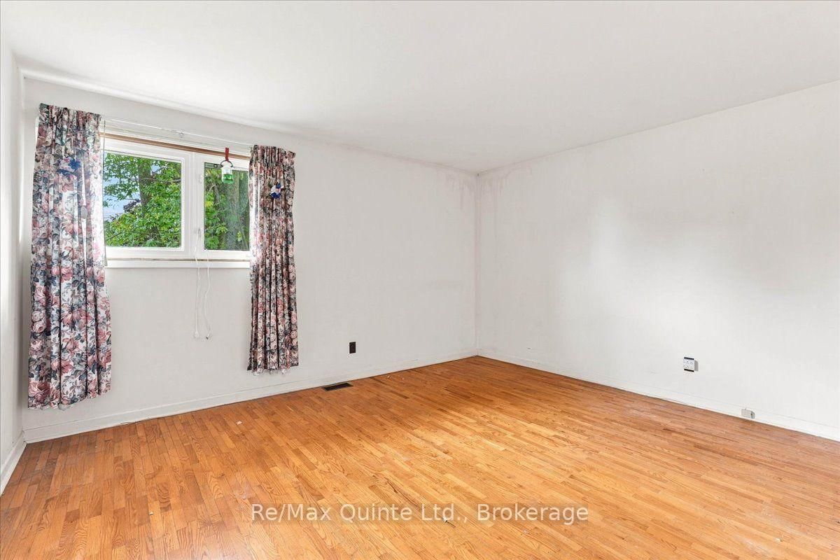 5 Simeon Street • Prince Edward County, ON photo 17