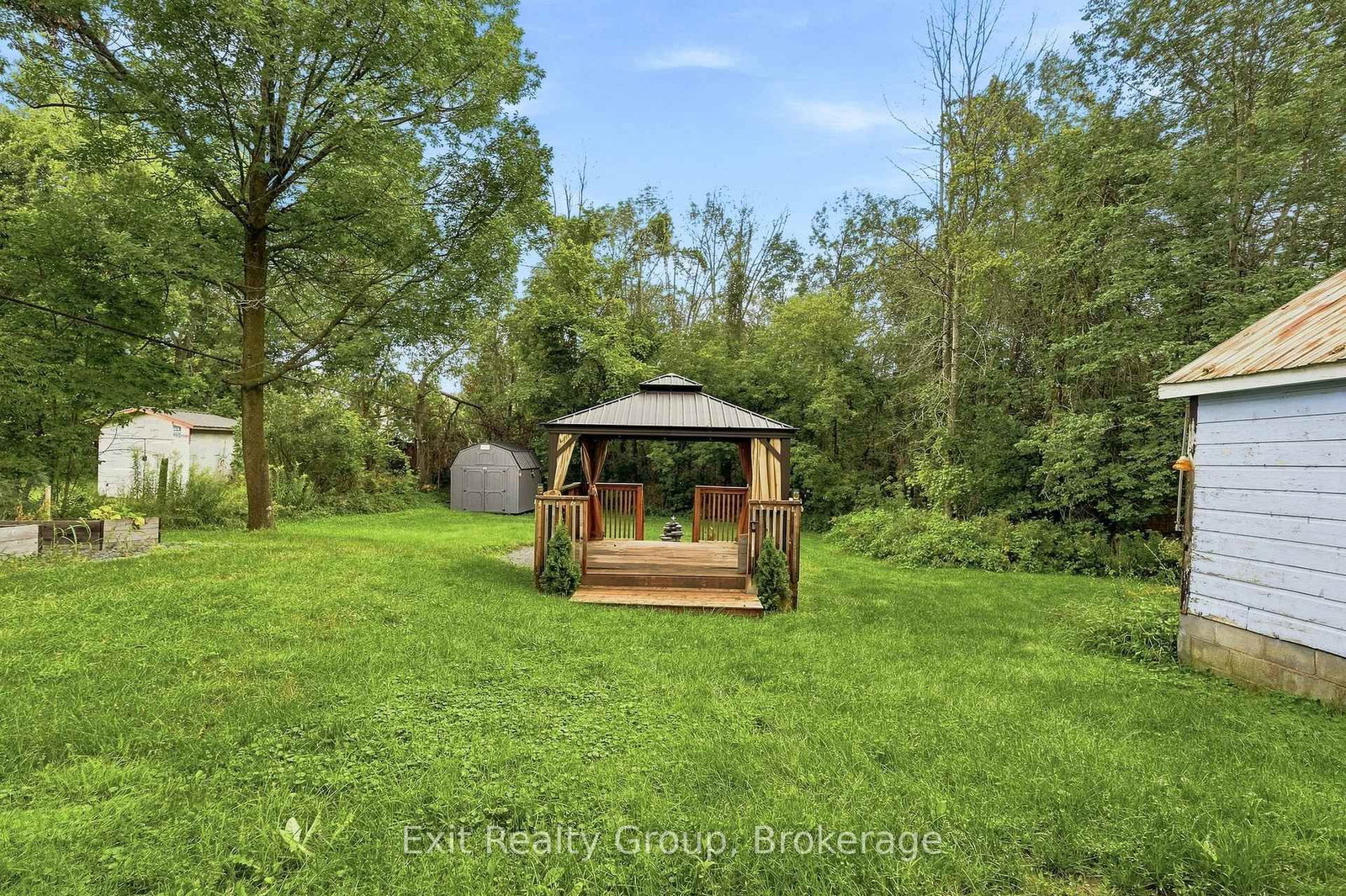 110 Forsyth Street • Limoges, ON photo 37