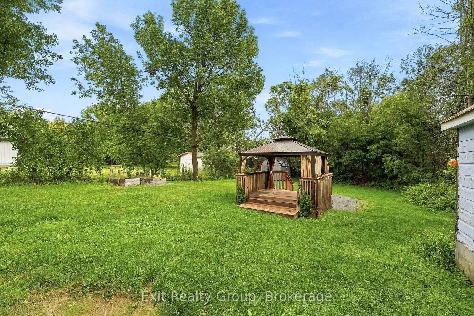 110 Forsyth Street • Limoges, ON photo 38