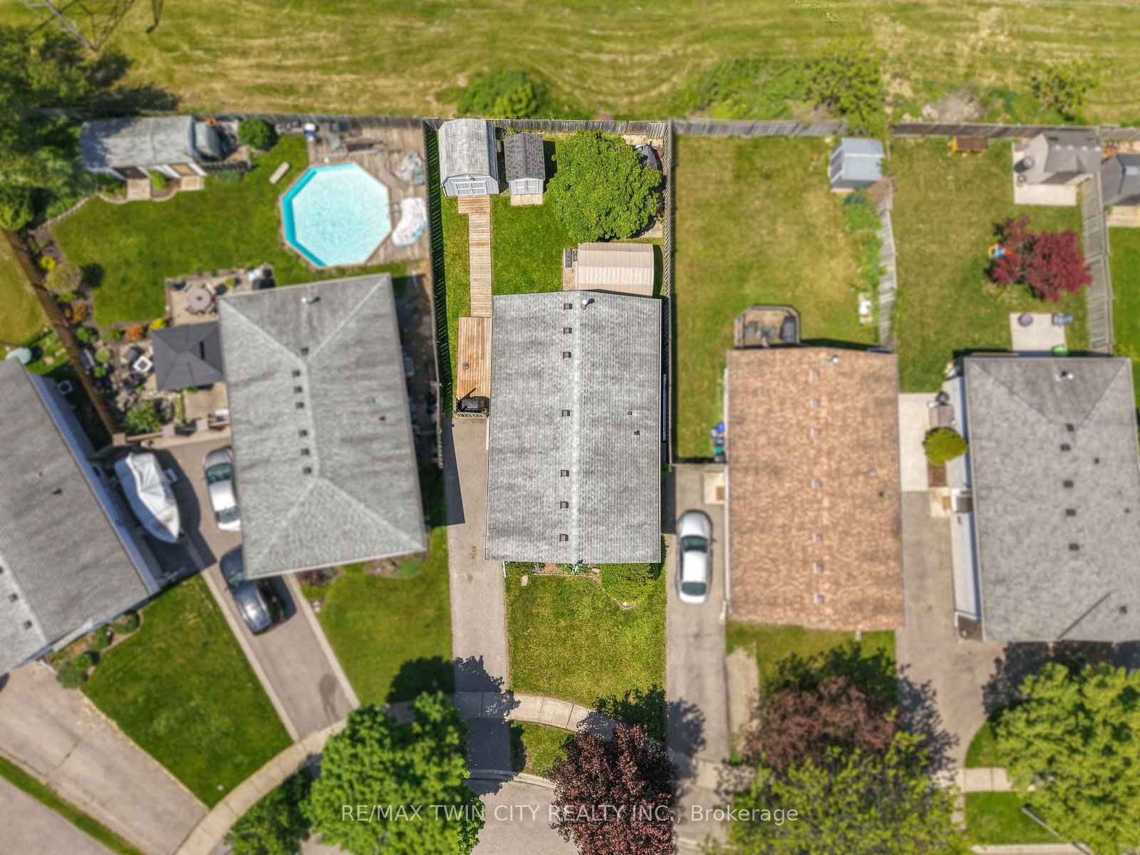 58 Arbor Drive • Brantford, ON photo 32