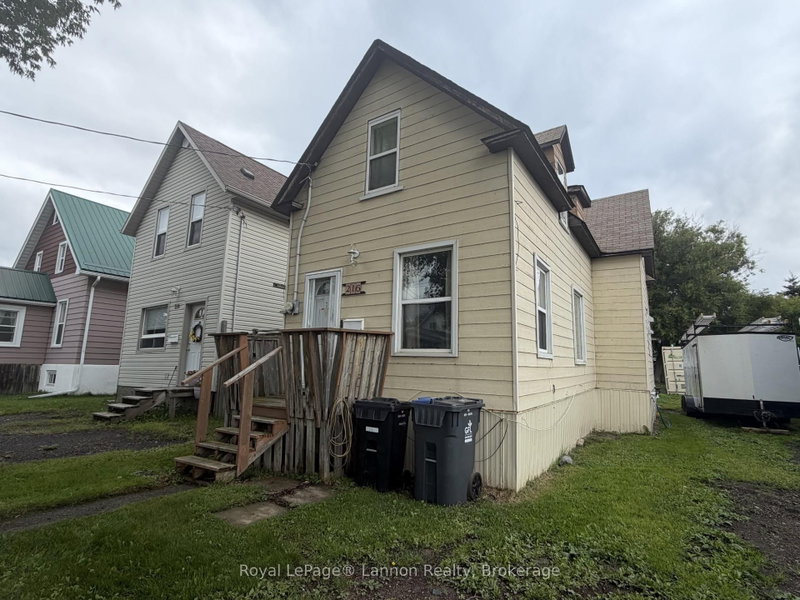 216 McIntyre Street