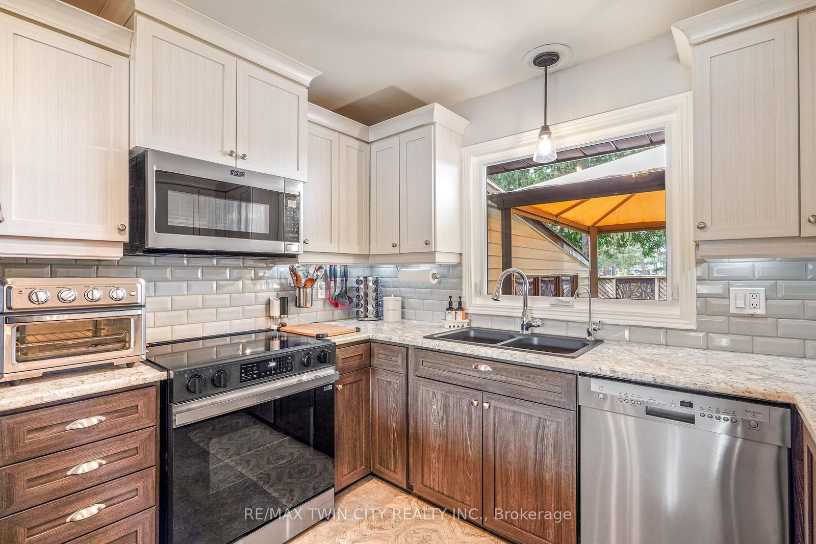 10 Brier Crescent • Brantford, ON photo 14