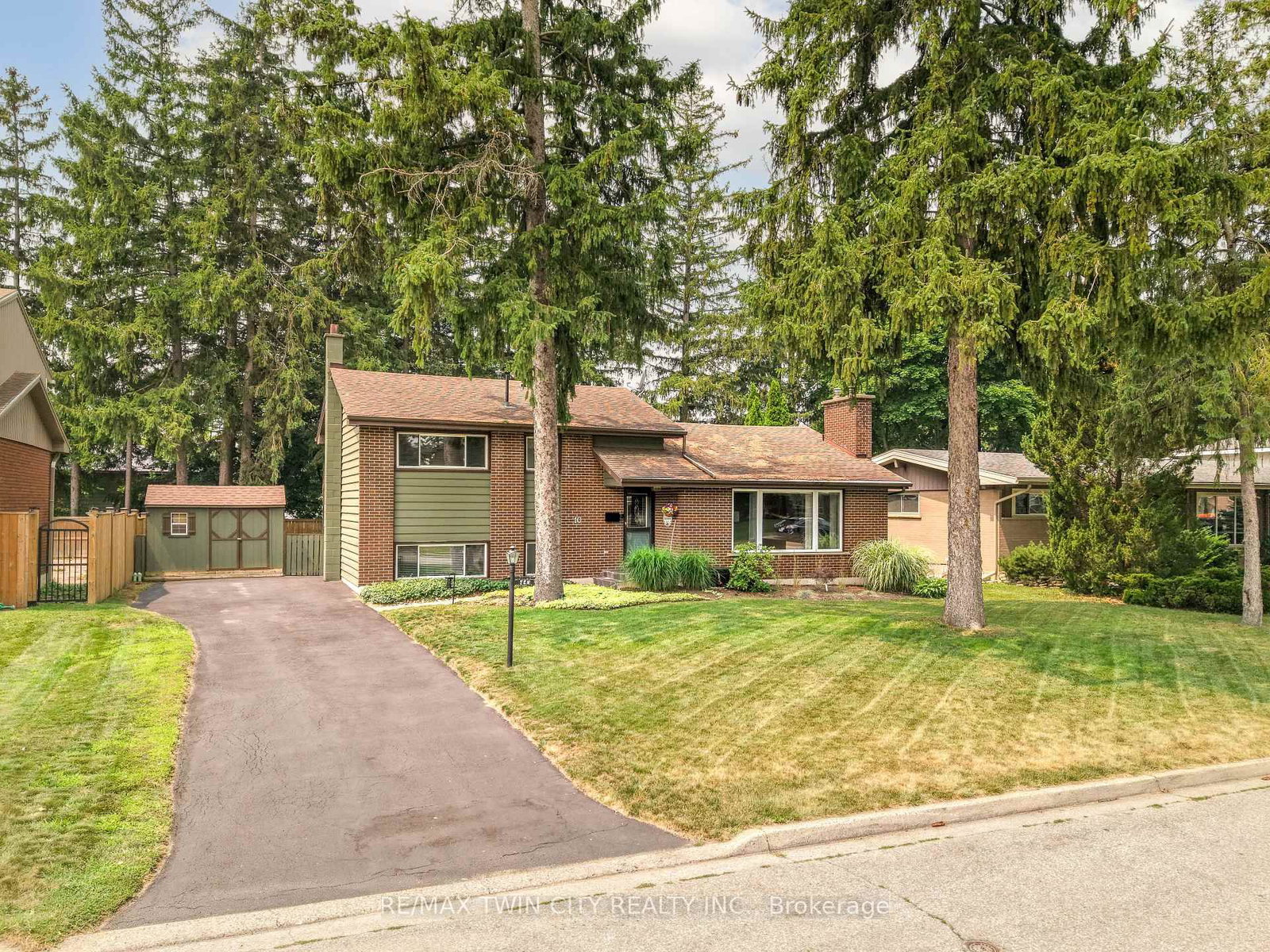 10 Brier Crescent • Brantford, ON photo 41