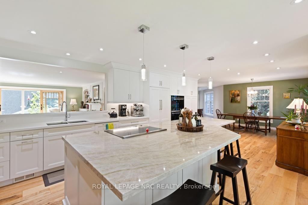 7 Christopher Street • Niagara-on-the-Lake, ON photo 9