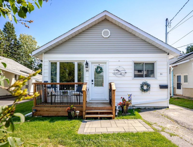 14 MacDonald Avenue W