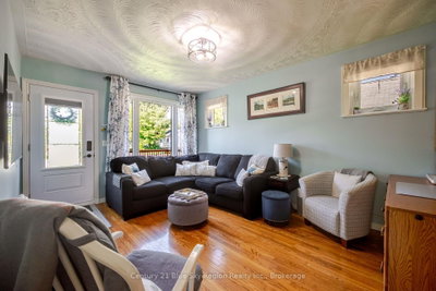 14 MacDonald Avenue W • North Bay, ON photo 4