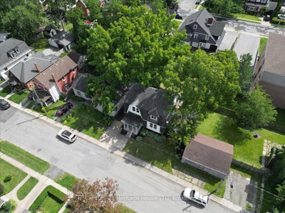 17 Elizabeth Street E • Welland, ON photo 2