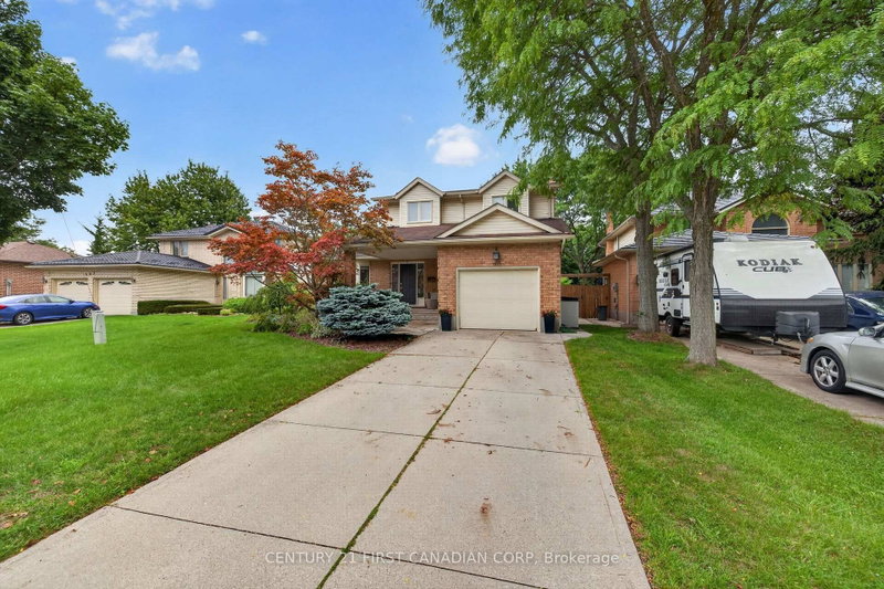 603 Country Club Mews