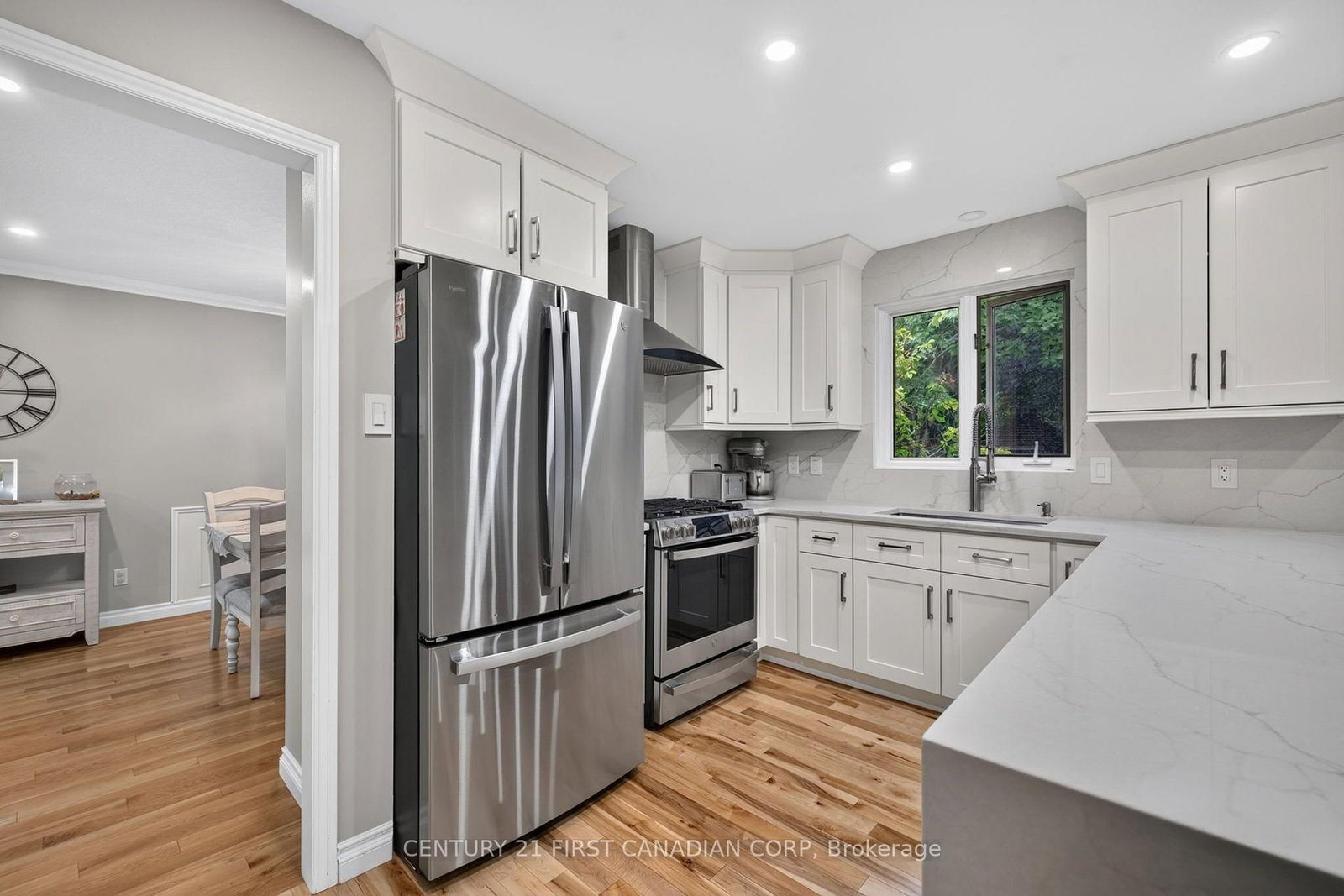 603 Country Club Mews • London South, ON photo 9