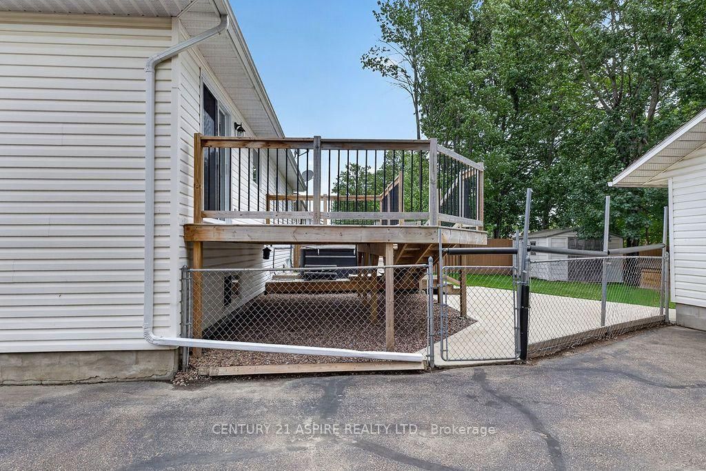 50 Portage Road • Petawawa, ON photo 5
