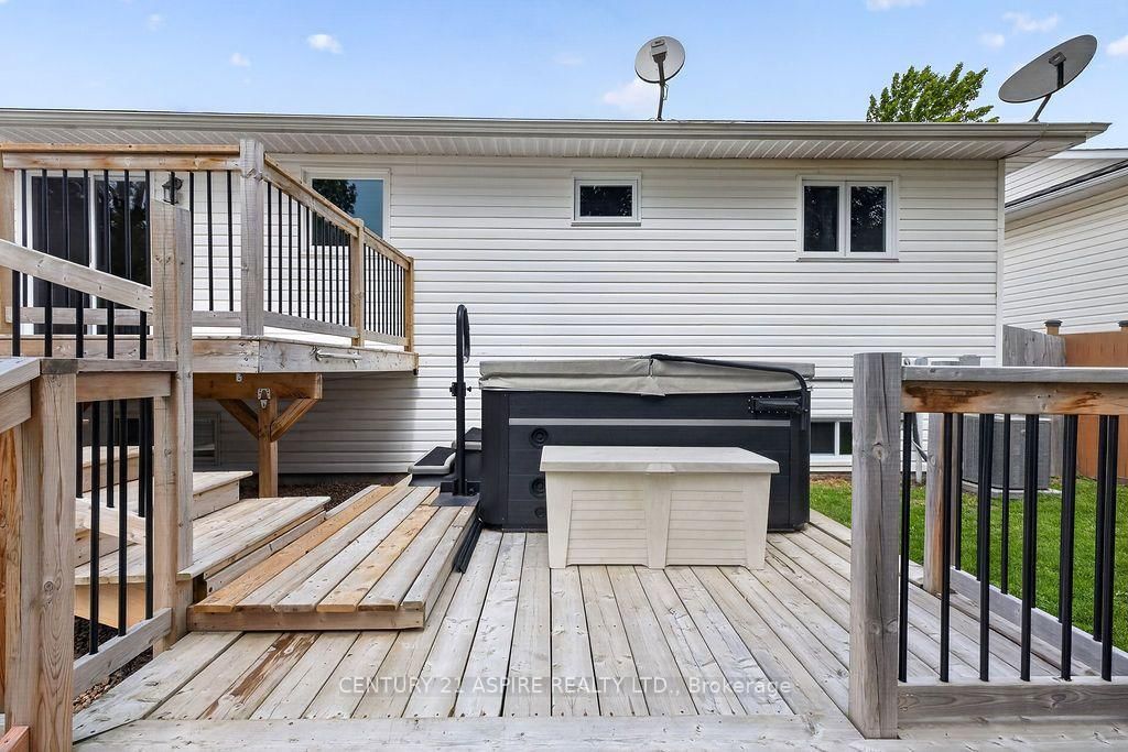 50 Portage Road • Petawawa, ON photo 7