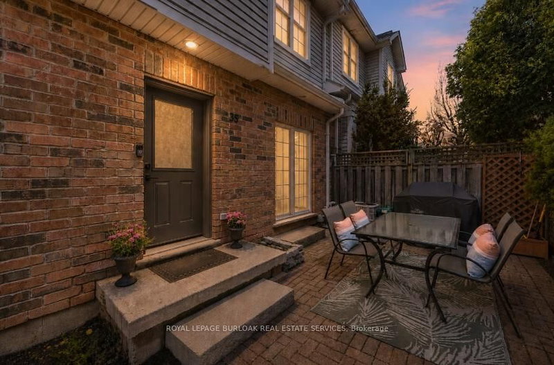35 - 1085 Harrogate Drive