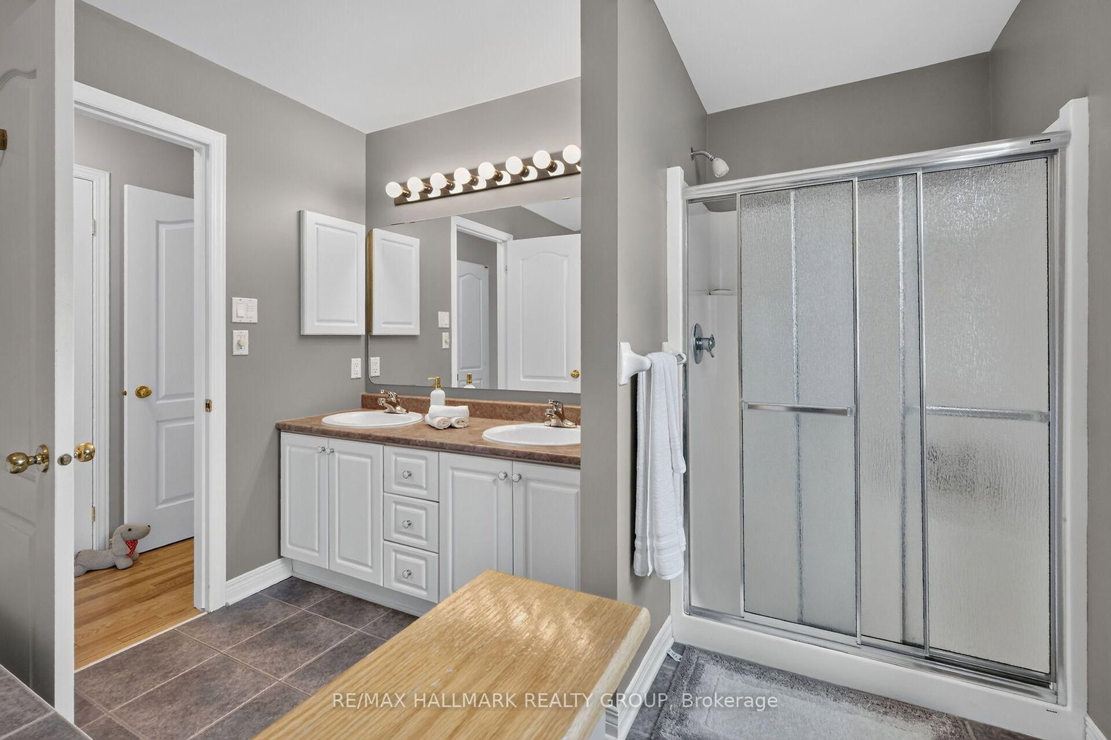 17 Creek's End Lane • Nepean, ON photo 18