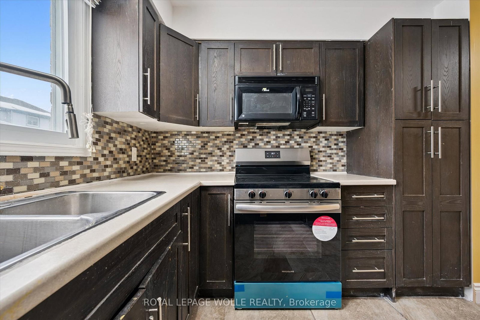 589 Beechwood Drive • #43 • Waterloo, ON photo 17