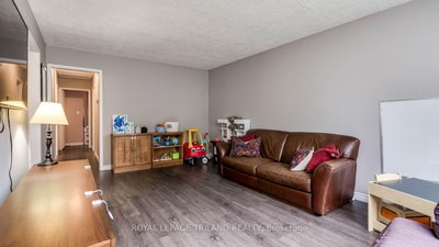 36 Upcott Crescent • London South, ON photo 6