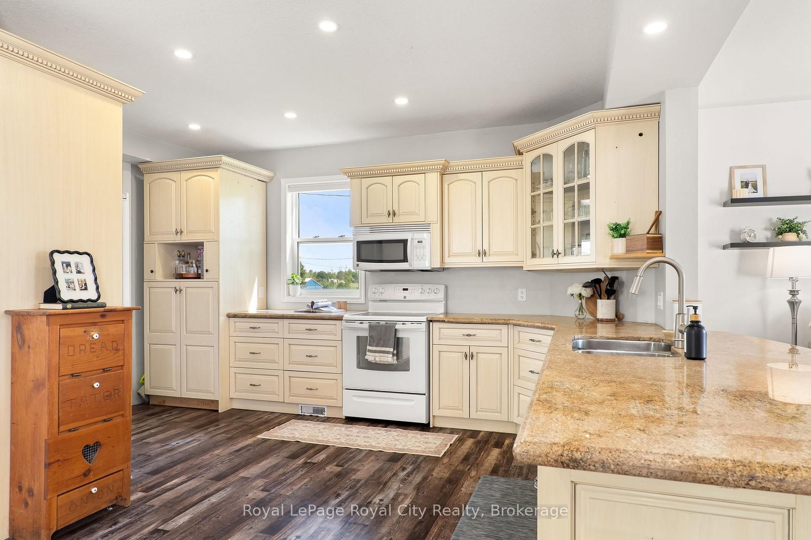 9116 Highway #6 • Wellington North, ON photo 12