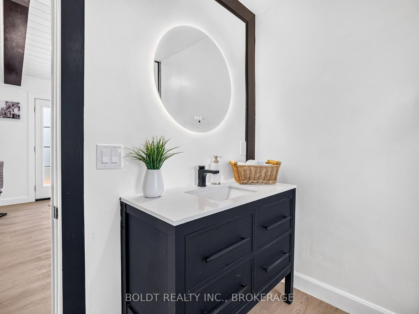 6221 Lyons Creek Road • Niagara Falls, ON photo 15