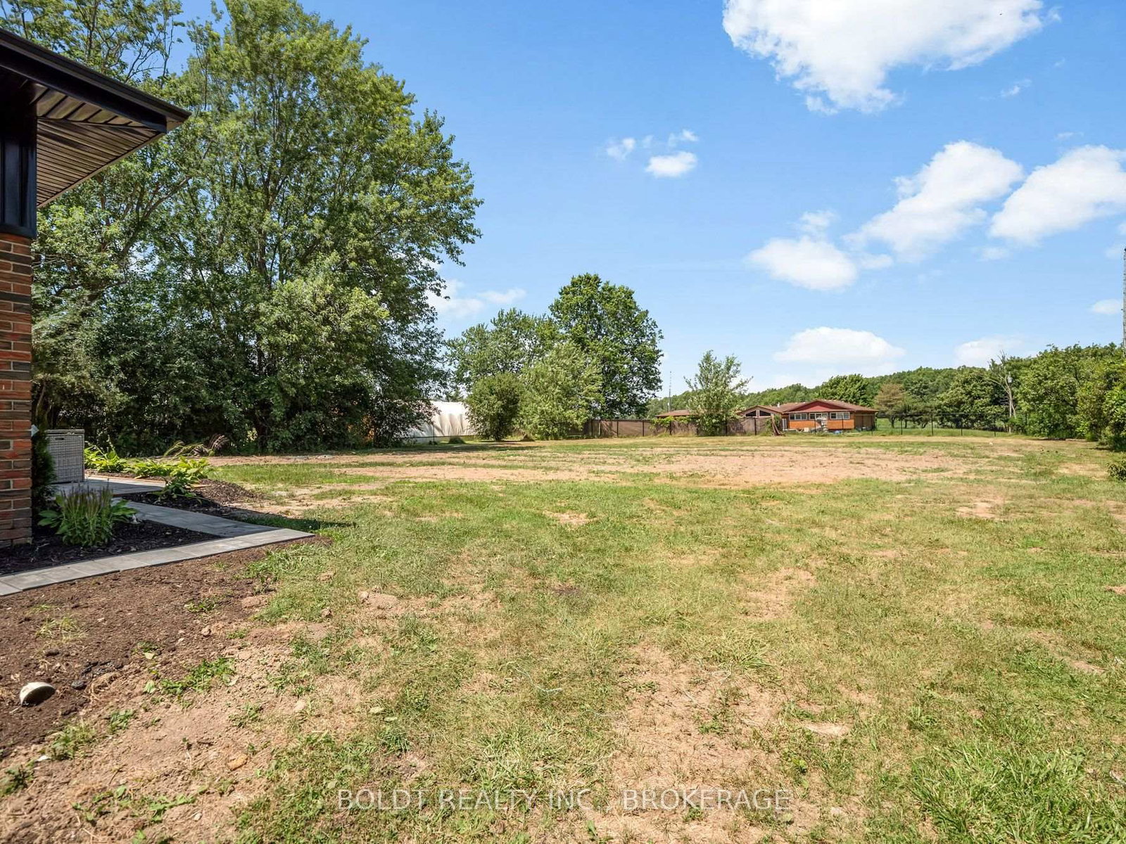 6221 Lyons Creek Road • Niagara Falls, ON photo 27
