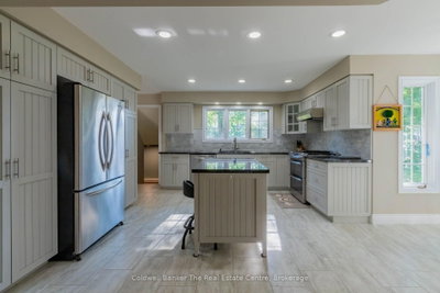 110 Forest Glen Drive • Gravenhurst, ON photo 7