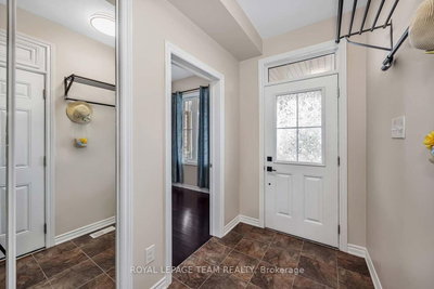 2225 Watercolours Way • Ottawa, ON photo 3