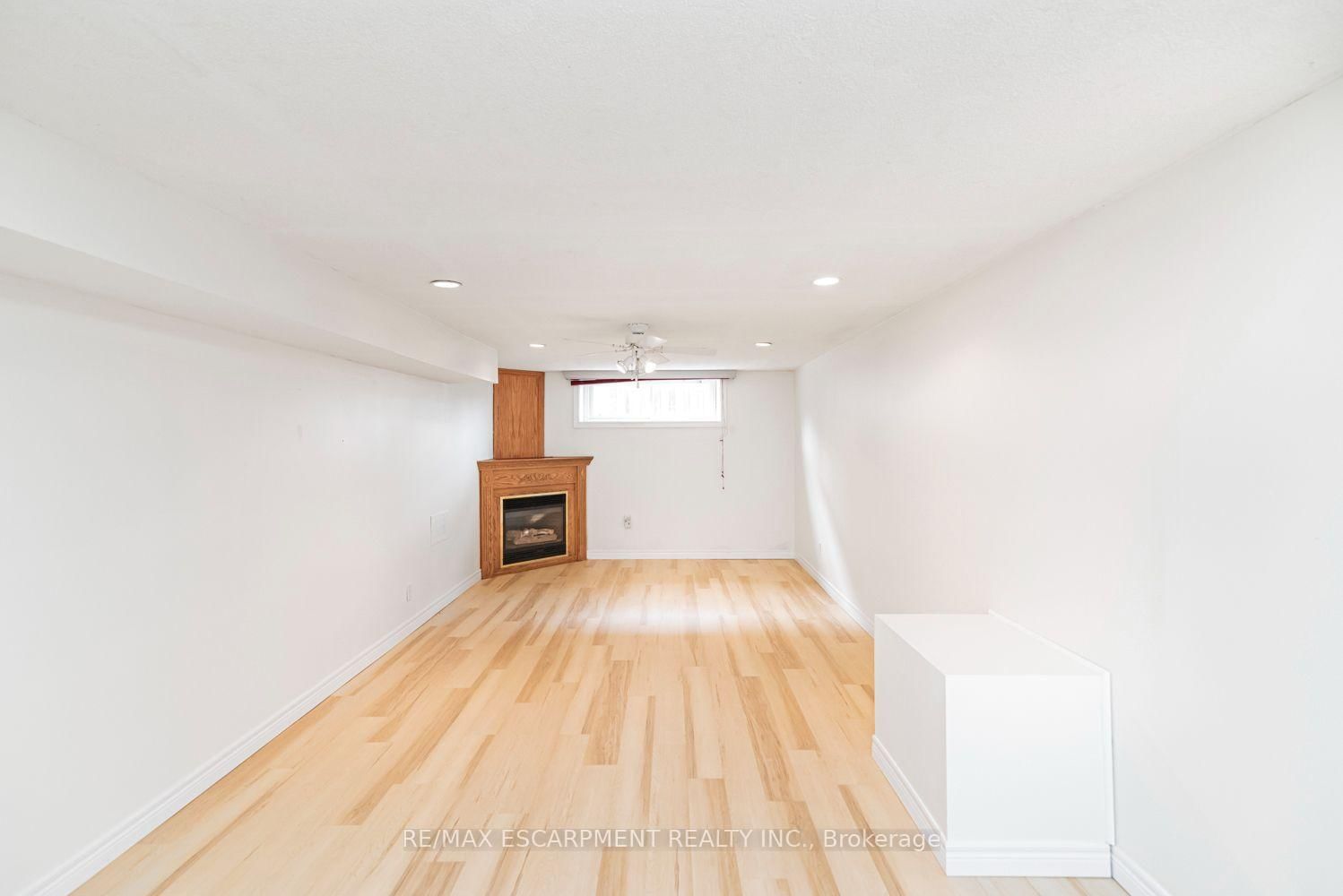 37 Lorne Avenue • Grimsby, ON photo 16