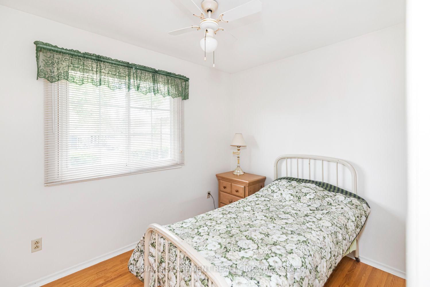 37 Lorne Avenue • Grimsby, ON photo 19
