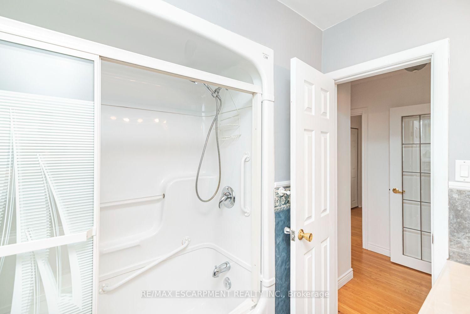 37 Lorne Avenue • Grimsby, ON photo 20