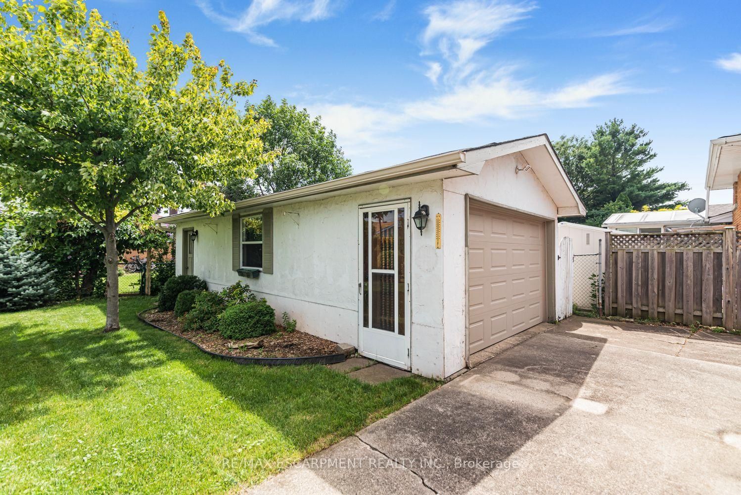 37 Lorne Avenue • Grimsby, ON photo 26