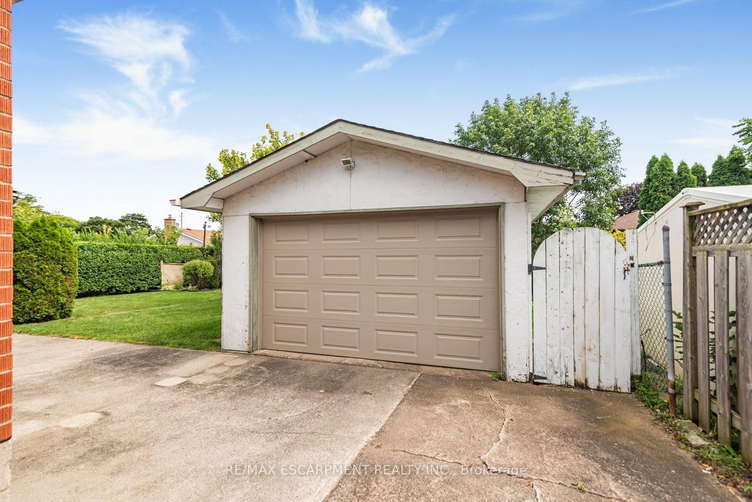 37 Lorne Avenue • Grimsby, ON photo 27