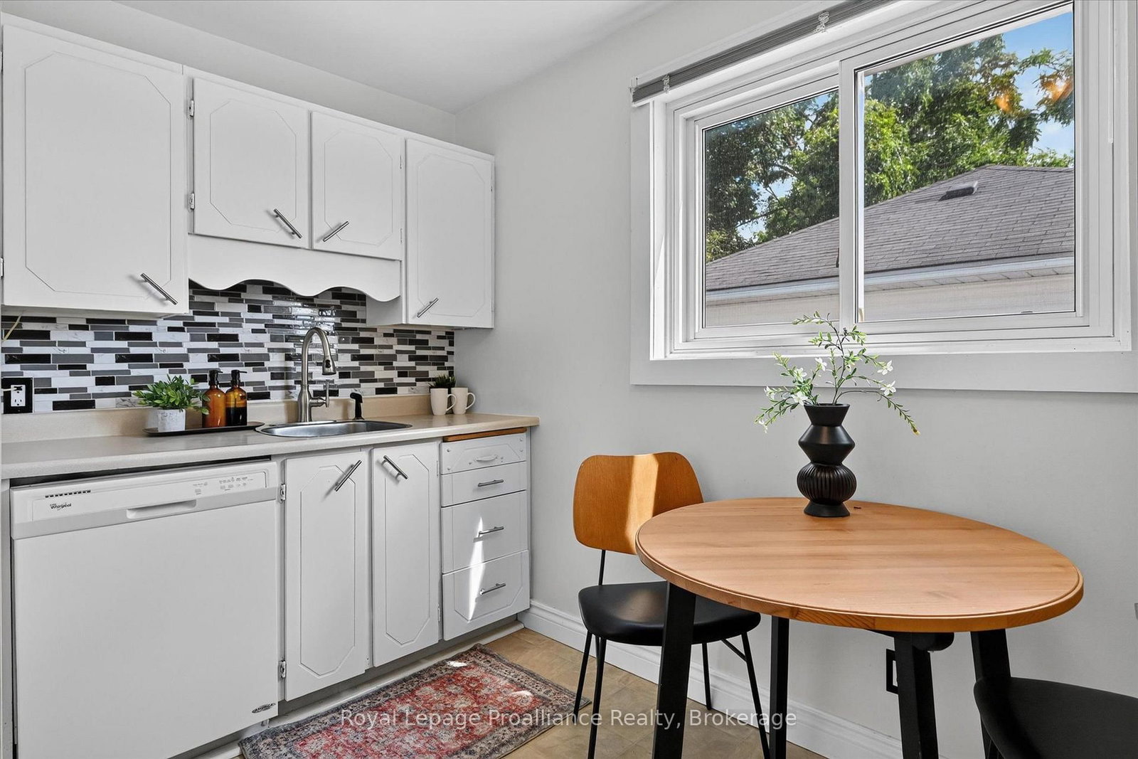 732 Gillespie Avenue • Peterborough, ON photo 10