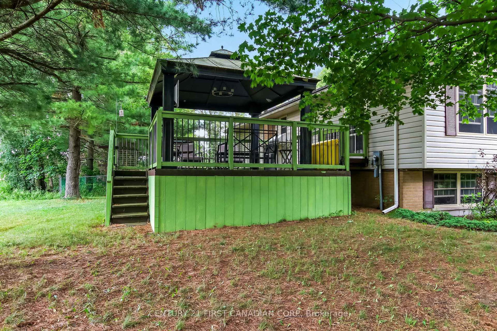 6892 Century Drive • Strathroy-Caradoc, ON photo 24