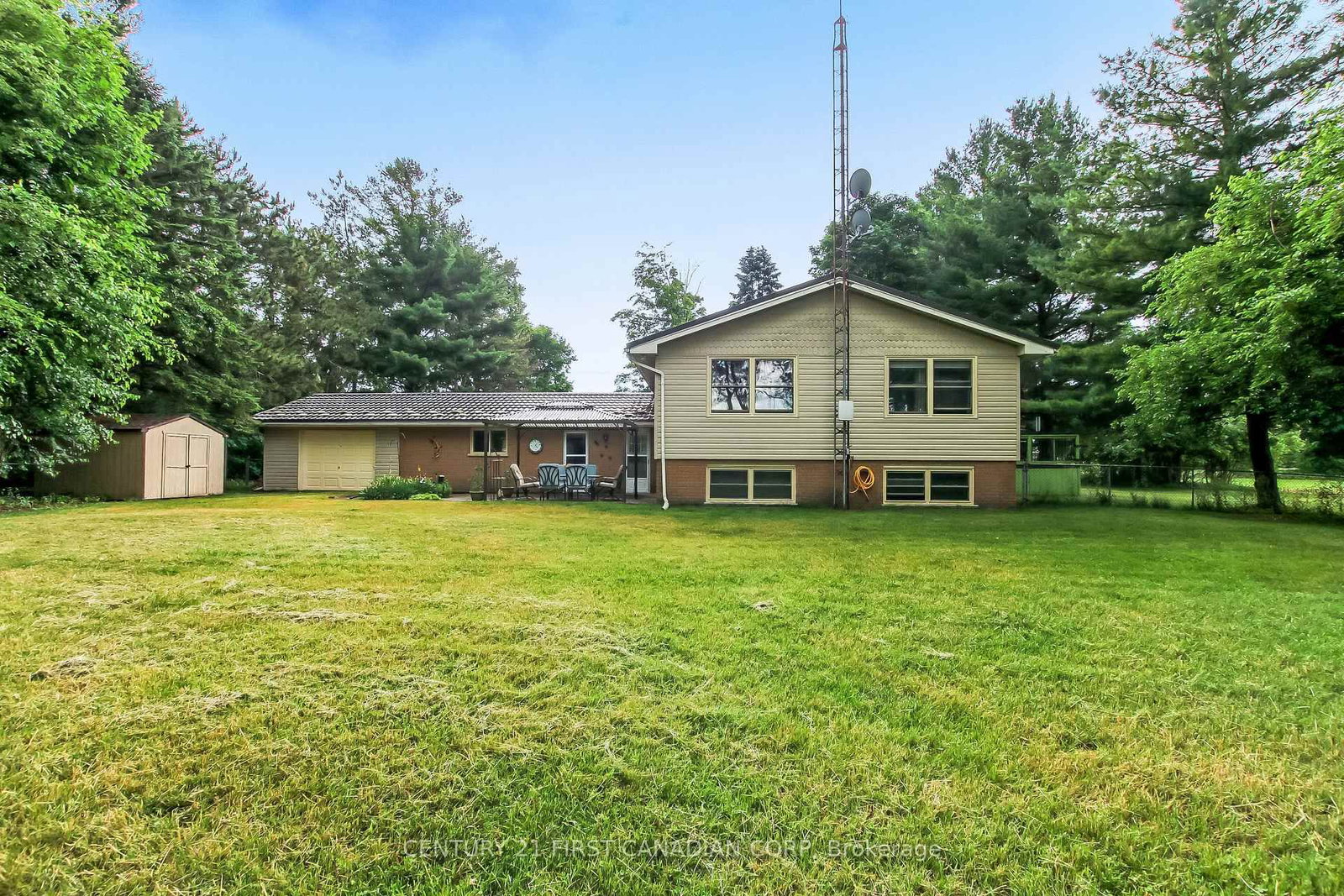 6892 Century Drive • Strathroy-Caradoc, ON photo 29