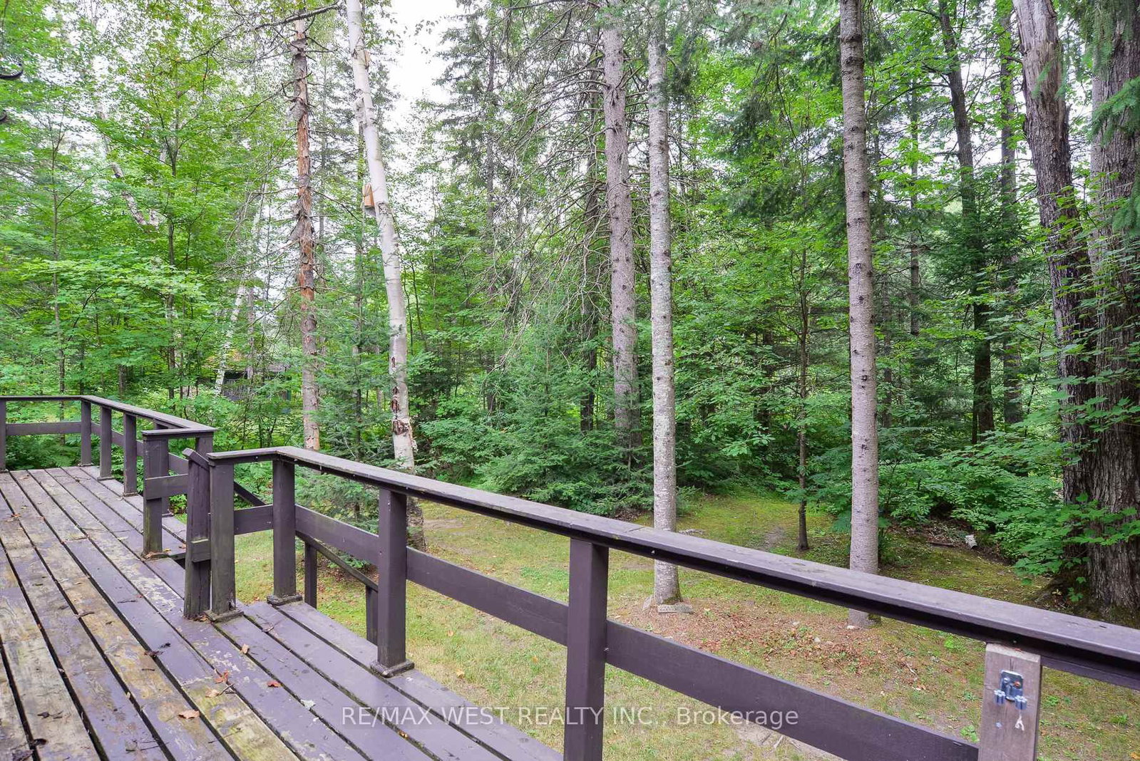 52 Robert Road W • Huntsville, ON photo 8