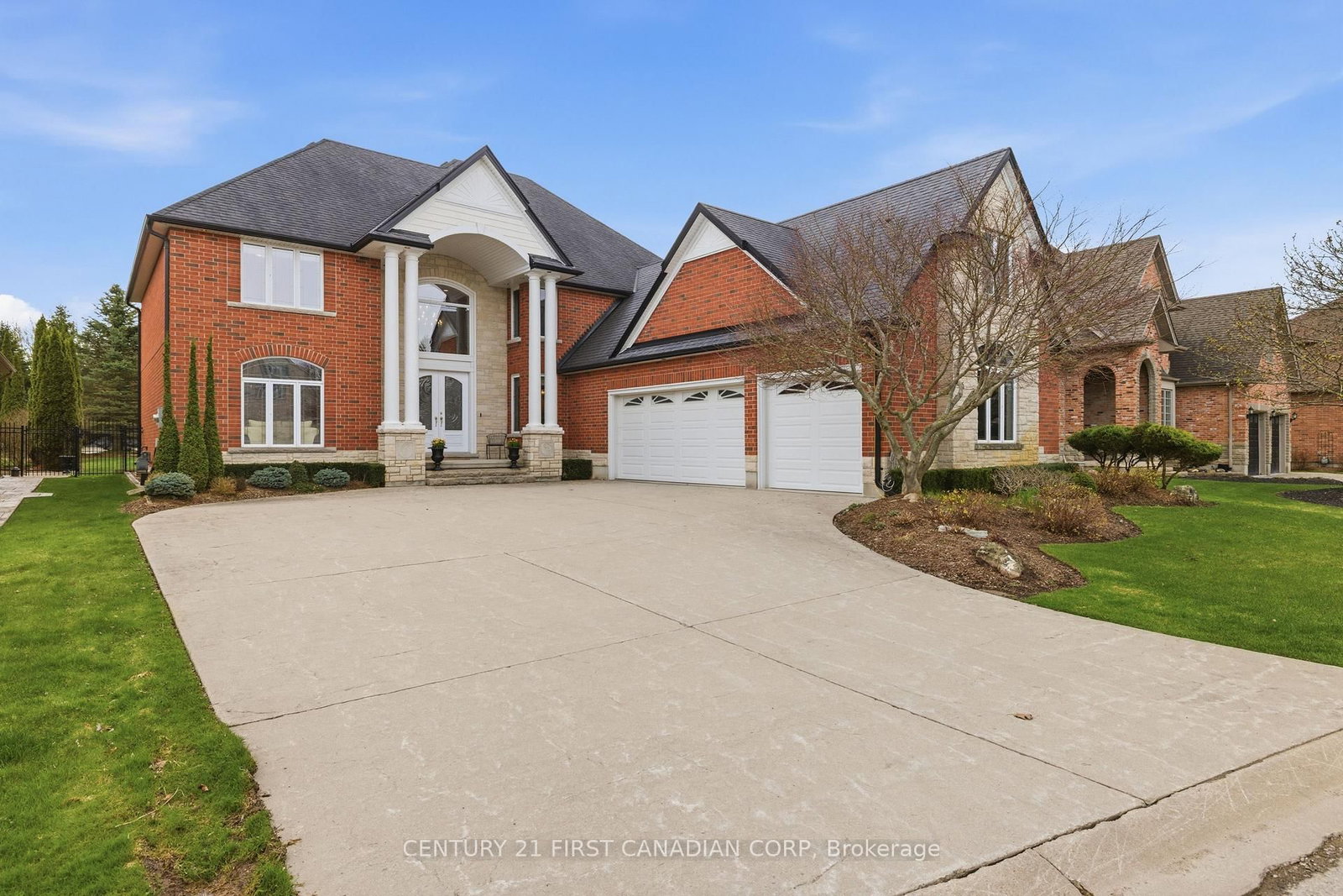 7222 Clayton Walk • #2 • London South, ON photo 3