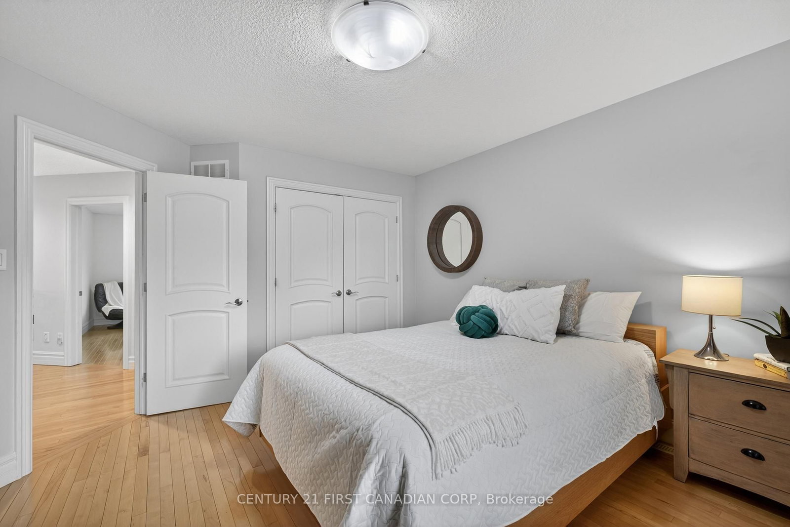 7222 Clayton Walk • #2 • London South, ON photo 31