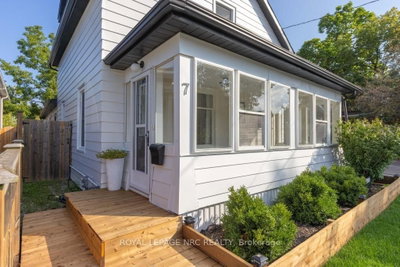 7 Capner Street • St. Catharines, ON photo 3