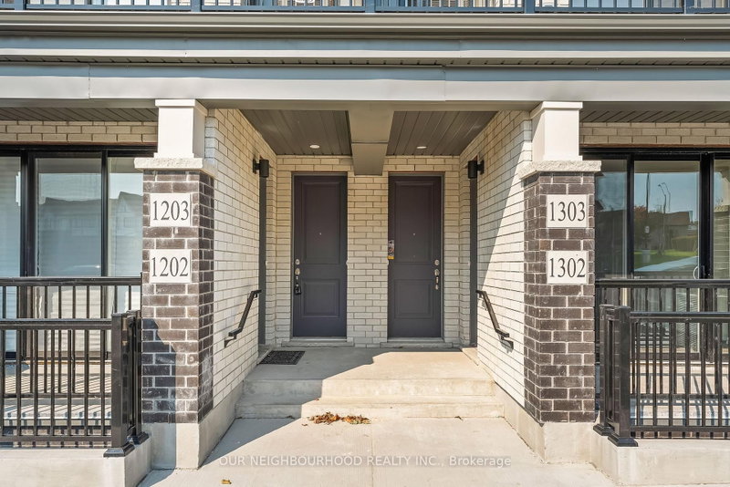 1203 - 160 Densmore Road