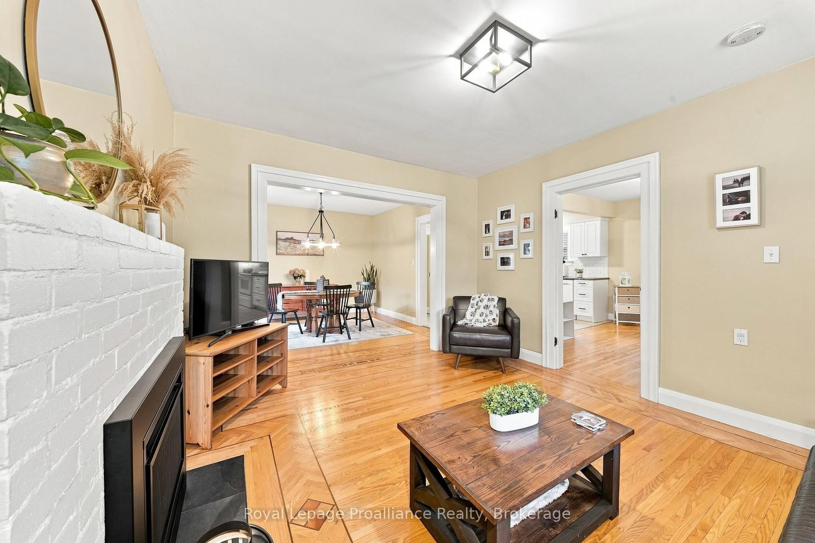 277 Dufferin Avenue • Belleville, ON photo 18