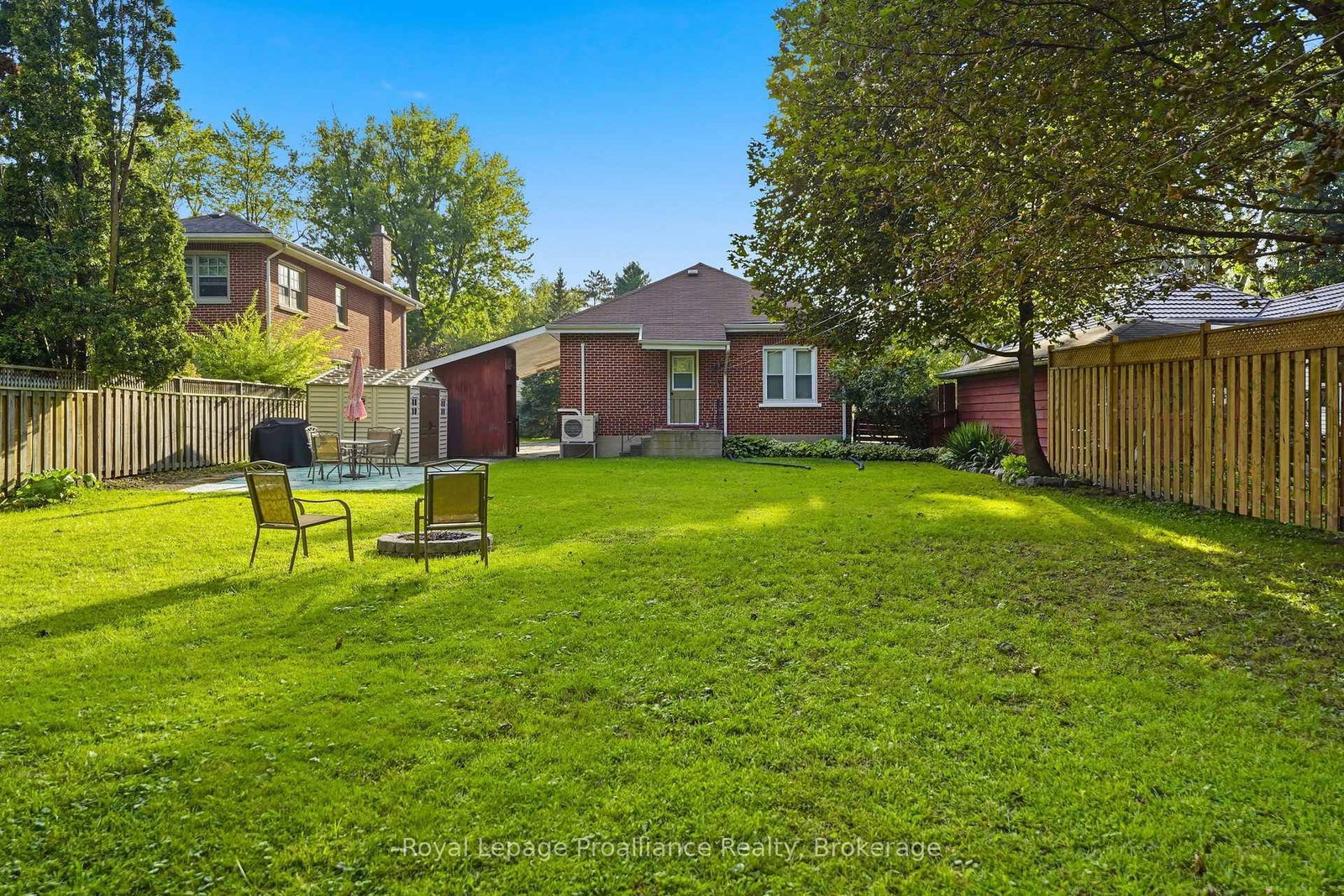 277 Dufferin Avenue • Belleville, ON photo 40