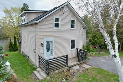 590 Queen Street • Gananoque, ON photo 6