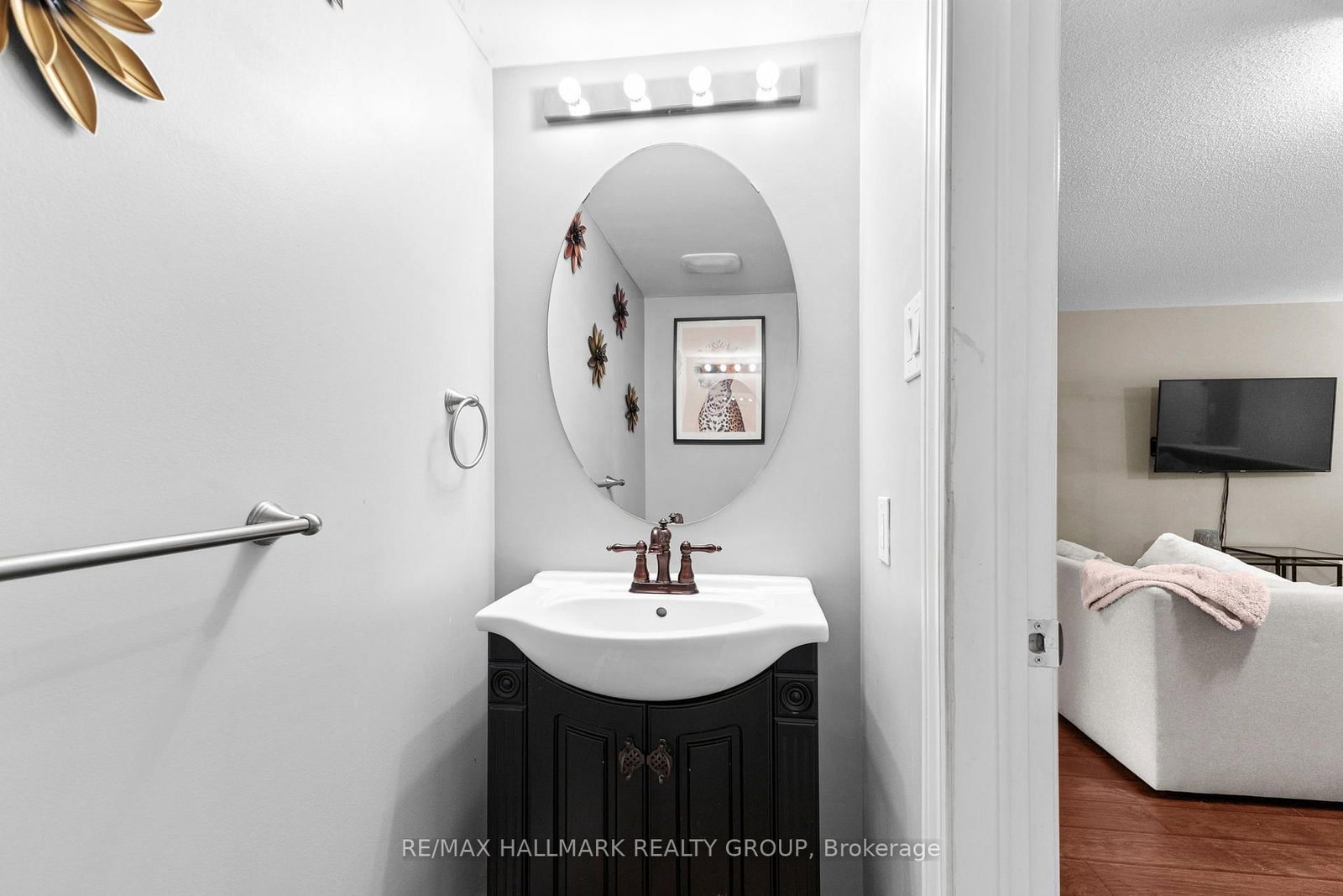 358 Galston Private • Ottawa, ON photo 10