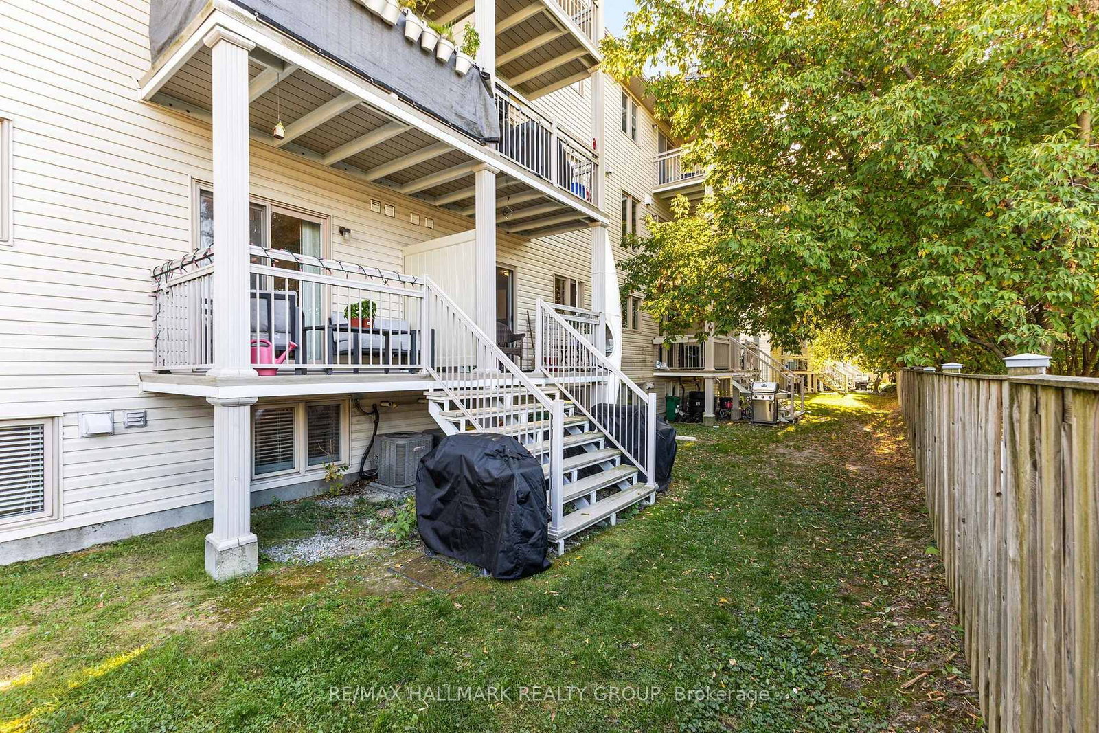 358 Galston Private • Ottawa, ON photo 34